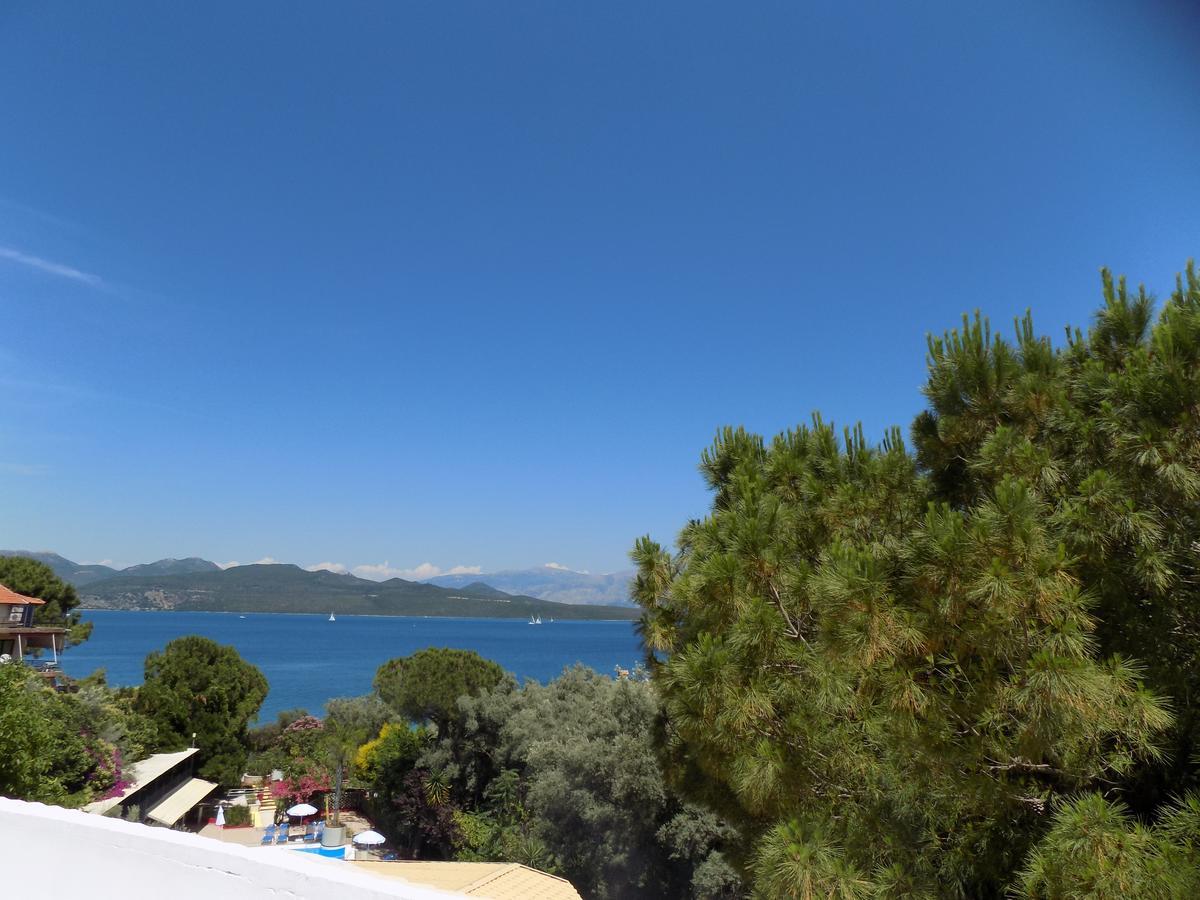 Lefkas Blue Hotel Никиана Екстериор снимка