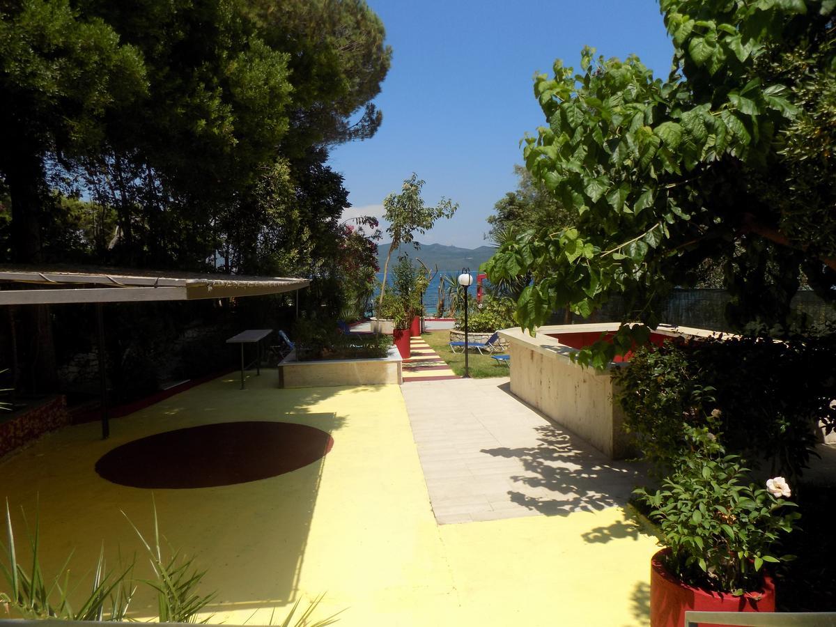 Lefkas Blue Hotel Никиана Екстериор снимка