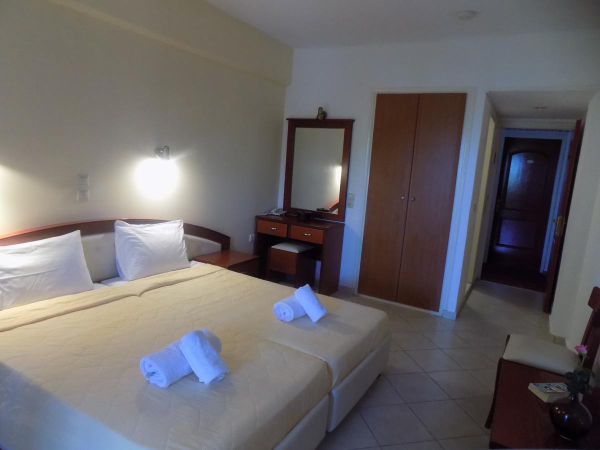 Lefkas Blue Hotel Никиана Екстериор снимка