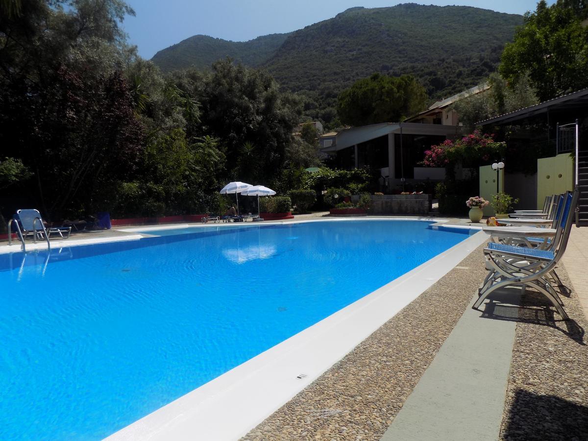 Lefkas Blue Hotel Никиана Екстериор снимка