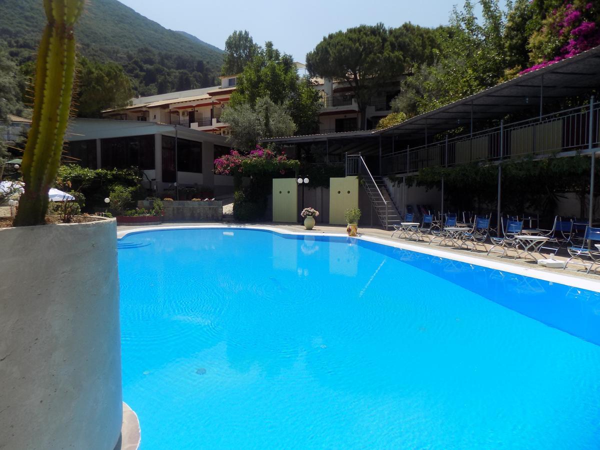 Lefkas Blue Hotel Никиана Стая снимка
